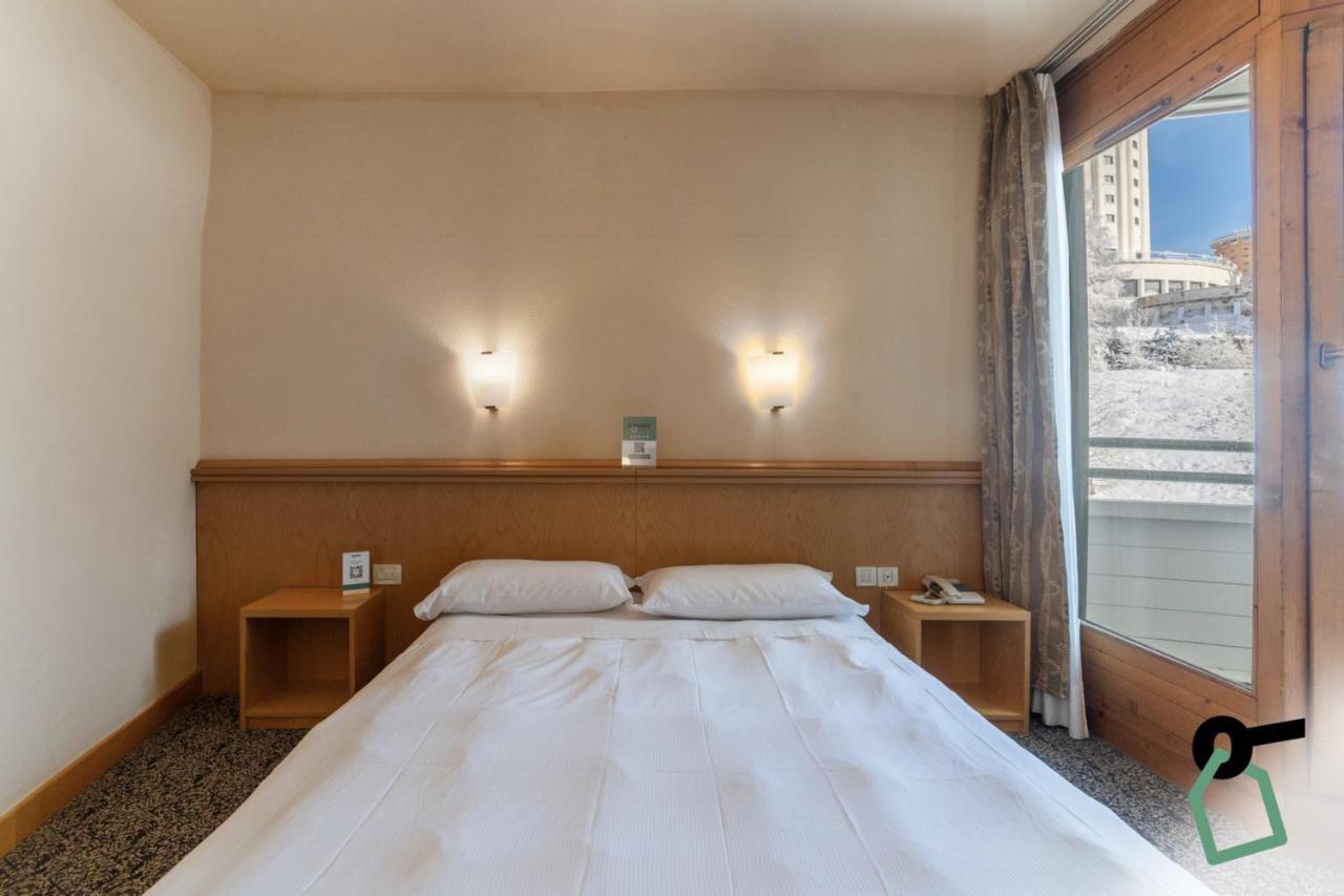 Hotiday Hotel Sestriere Exterior photo
